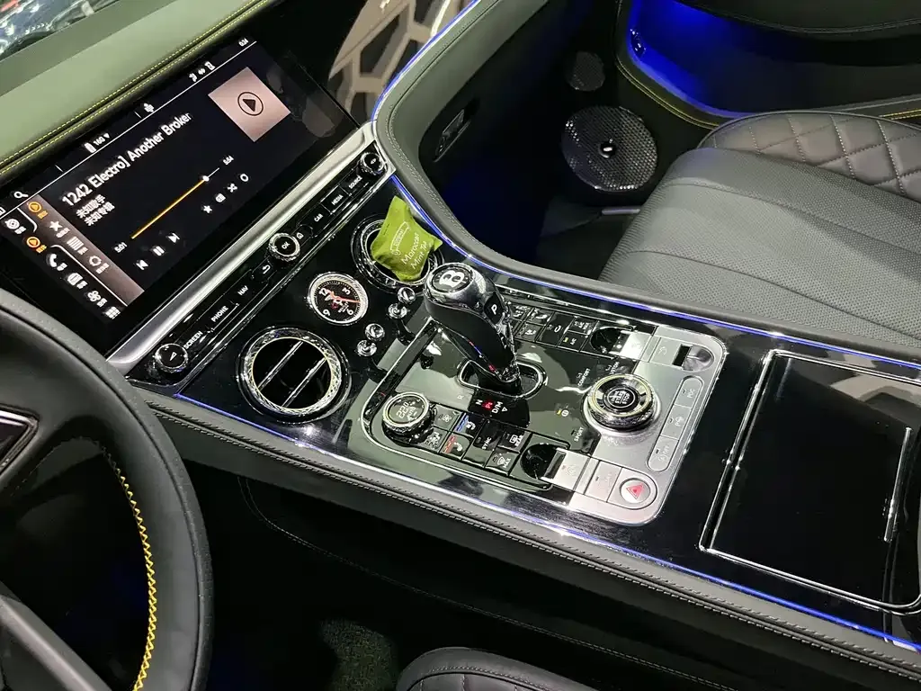 Bentley Continental 2022 из CN, фото 10