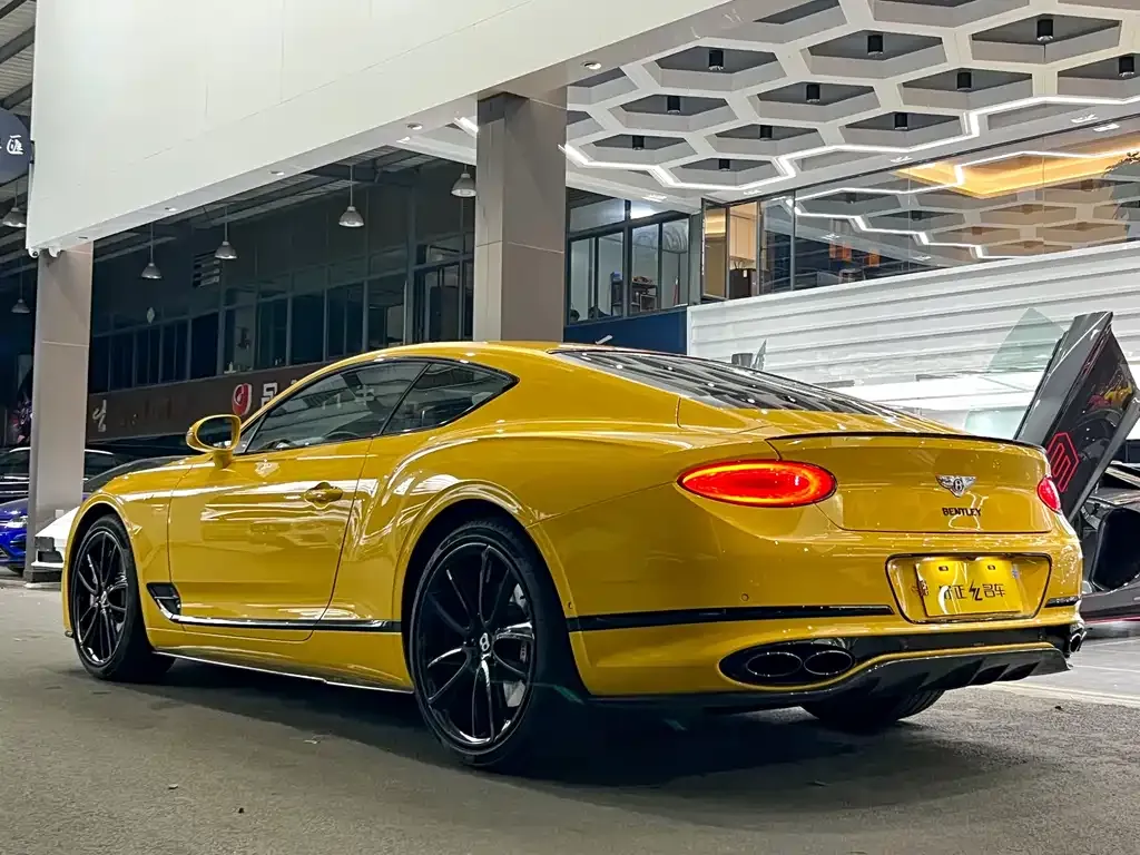 Bentley Continental 2022 из CN, фото 3