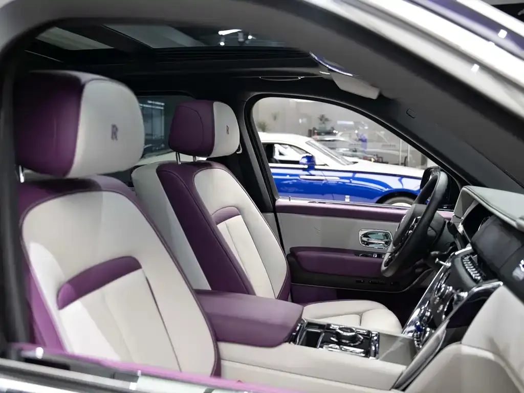 Rolls-Royce Cullinan 2021 из CN, фото 8
