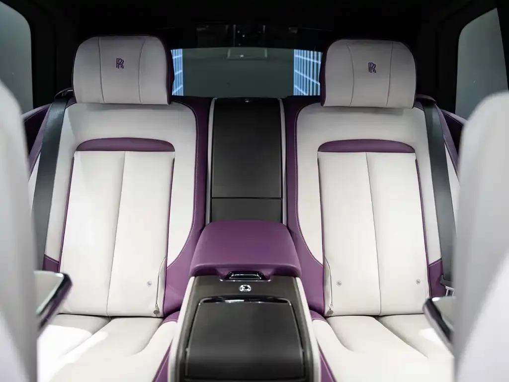 Rolls-Royce Cullinan 2021 из CN, фото 4