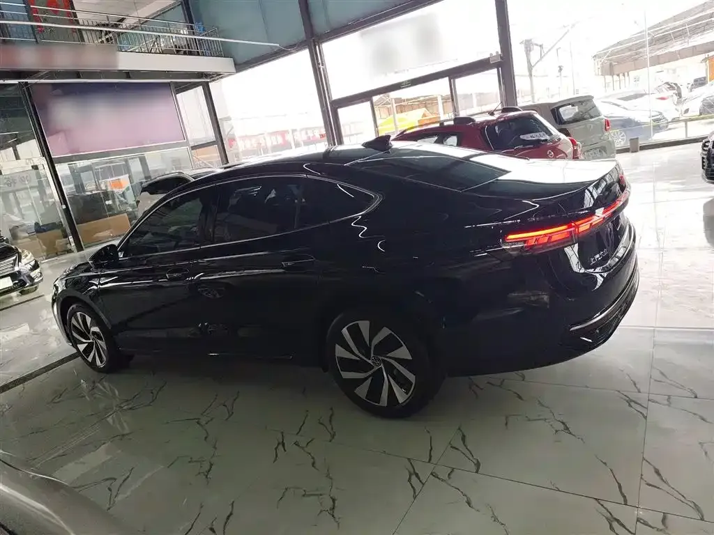 Volkswagen Passat 2025 из CN, фото 7