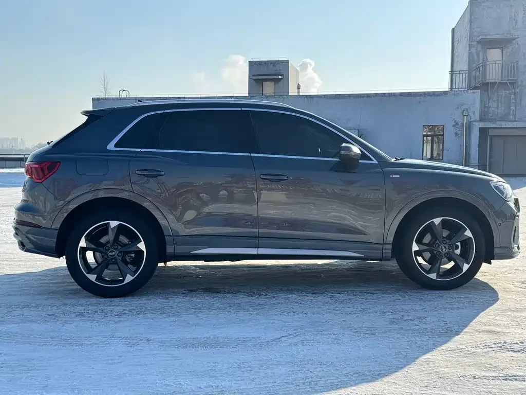 Audi Q3 — фото 2