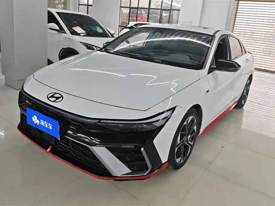 Hyundai Elantra 2024 из CN, фото 1
