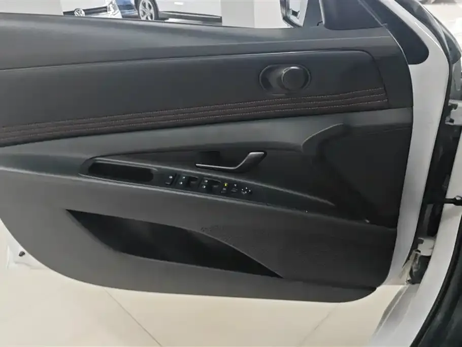 Hyundai Elantra 2024 из CN, фото 7