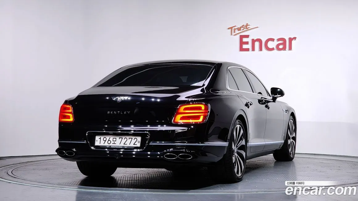 Bentley Flying Spur 2023 из KR, фото 2