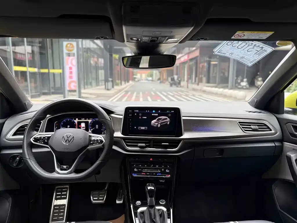 Volkswagen T-Roc 2023 из CN, фото 7