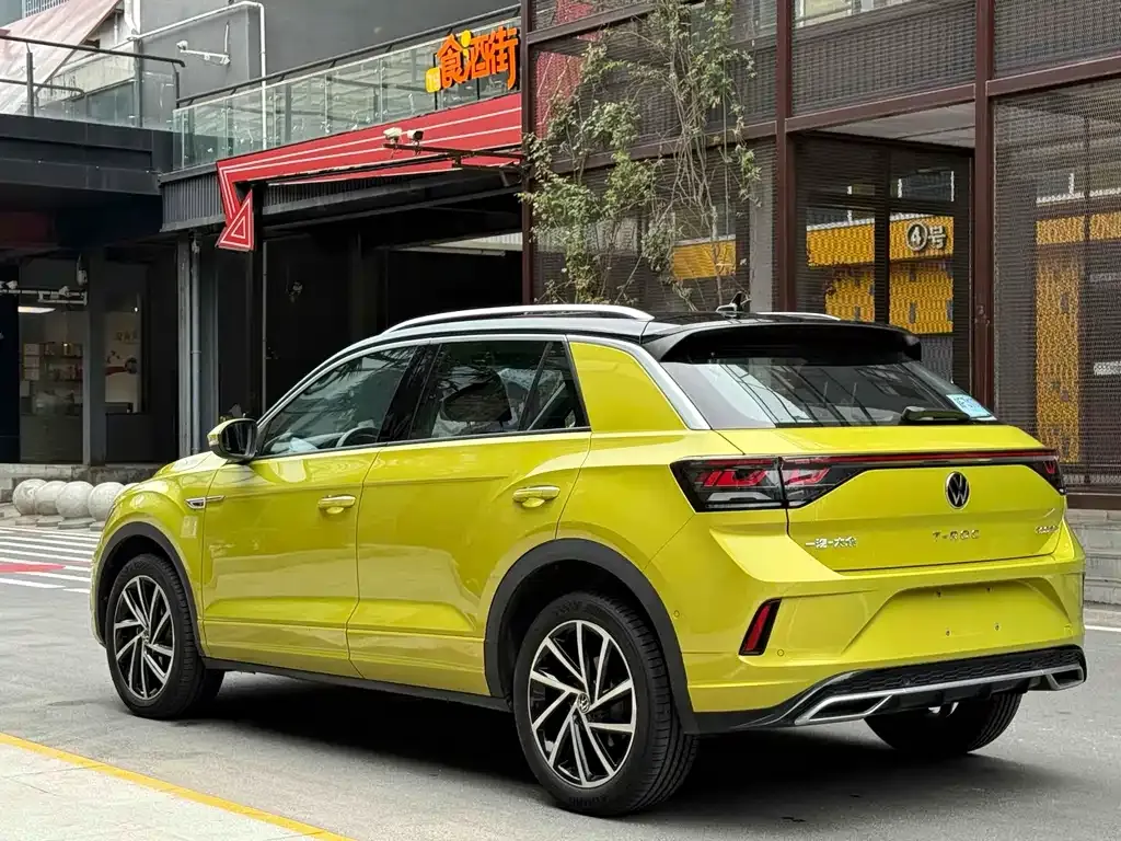 Volkswagen T-Roc 2023 из CN, фото 4