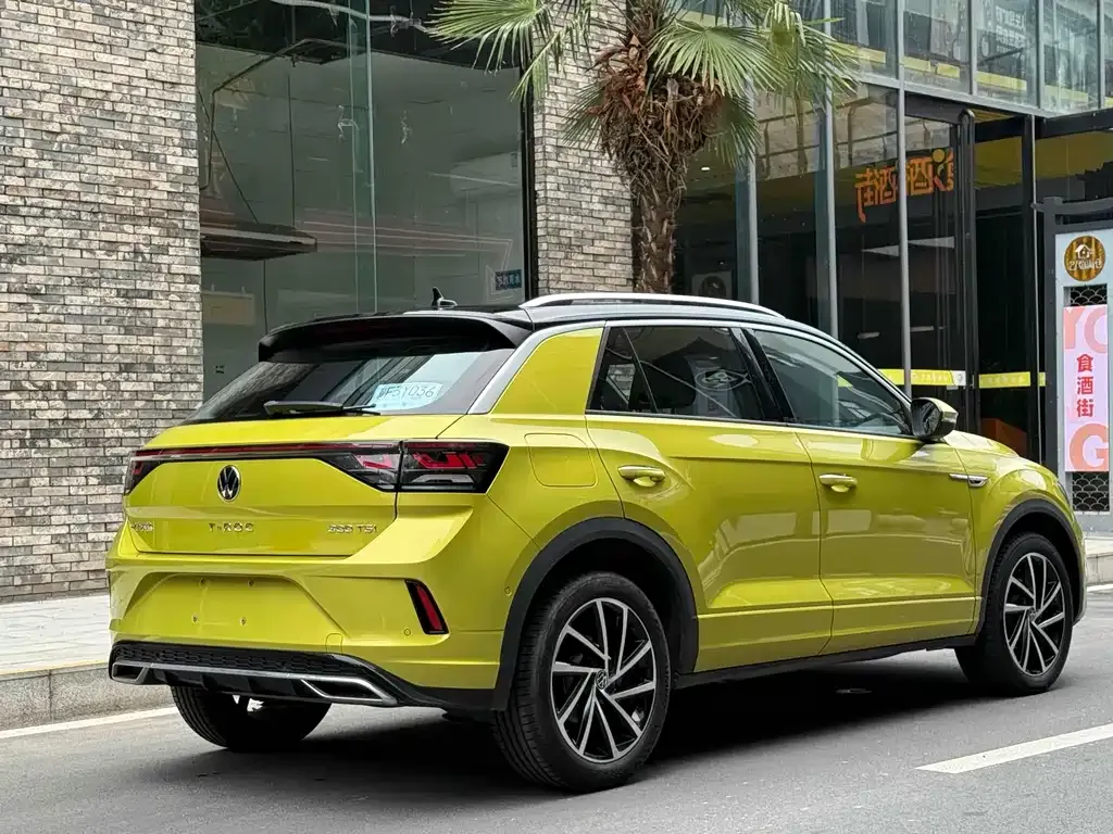 Volkswagen T-Roc 2023 из CN, фото 8