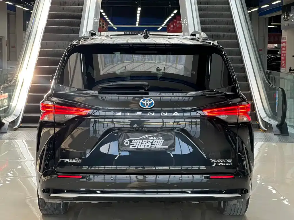 Toyota Sienna 2022 из CN, фото 7