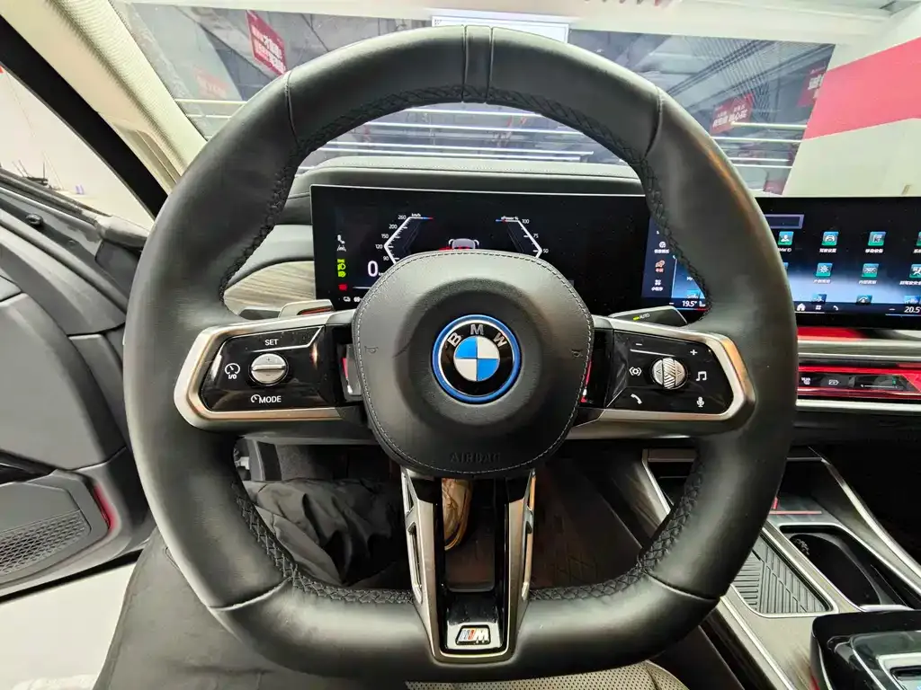 BMW i7 2024 из CN, фото 10