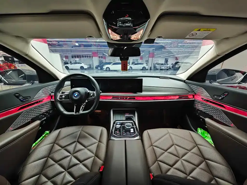 BMW i7 2024 из CN, фото 9