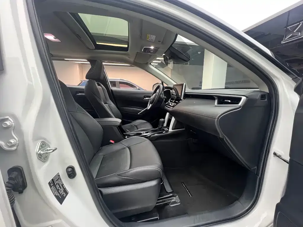 Toyota Frontlander 2022 из CN, фото 8