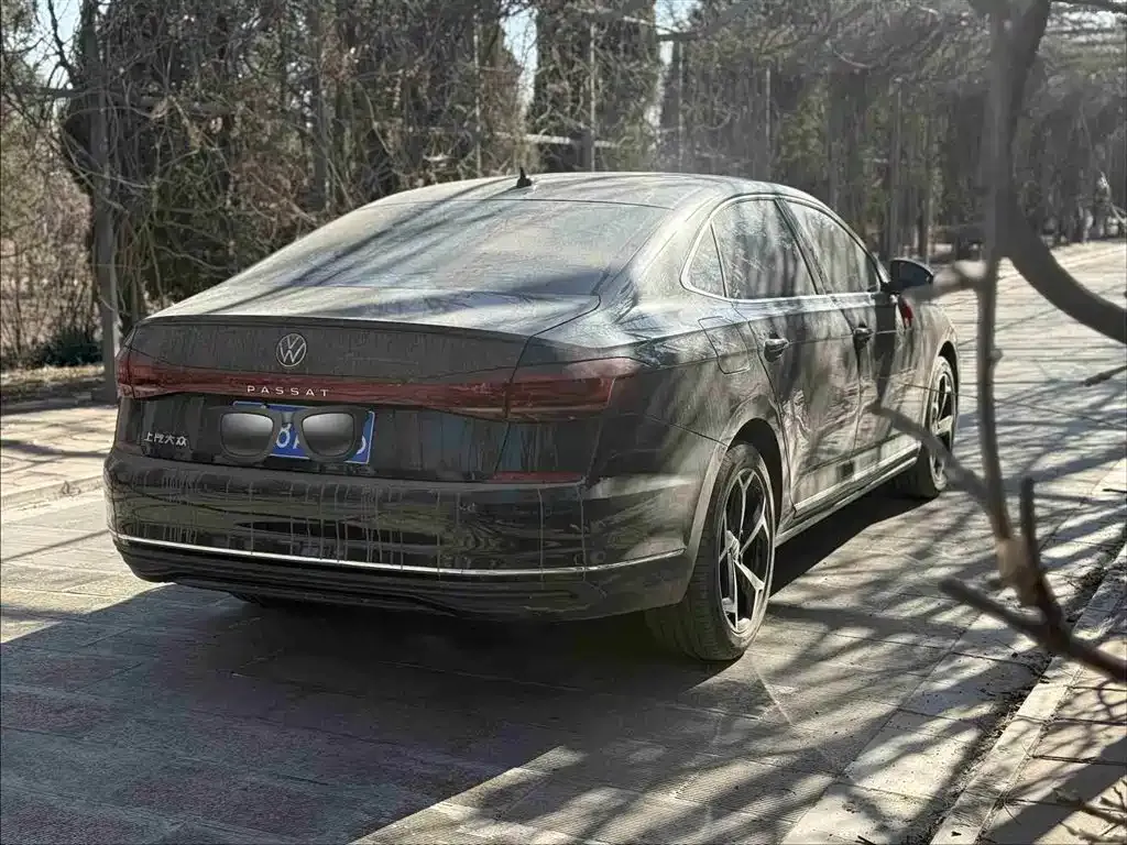 Volkswagen Passat — фото 3