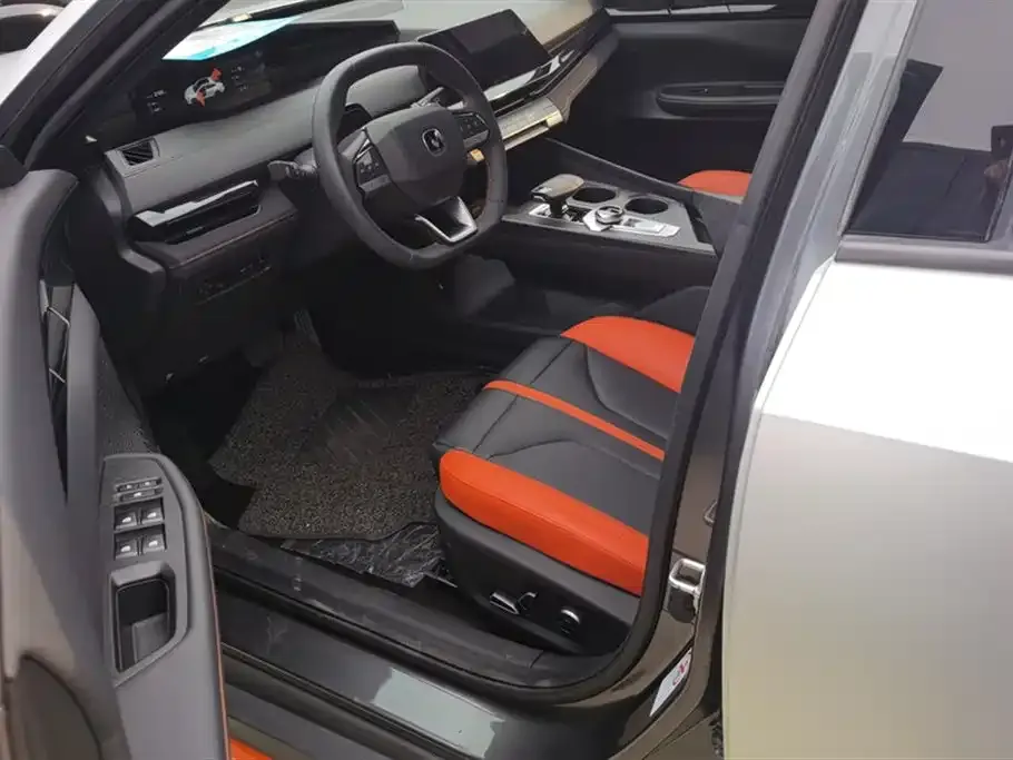 Changan UNI-V 2024 из CN, фото 5
