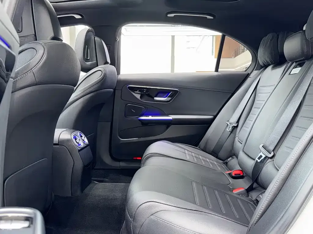 Mercedes-Benz C-Class 2023 из CN, фото 7