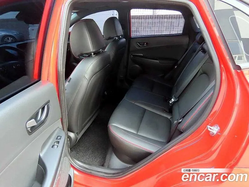 Hyundai Kona — фото 10