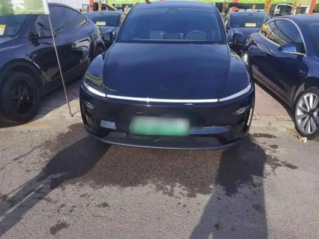 Tesla Model Y L — фото 4
