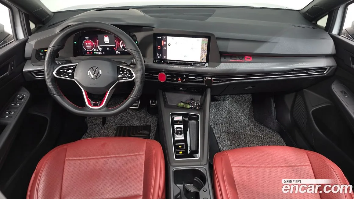 Volkswagen Golf 2024 из KR, фото 10