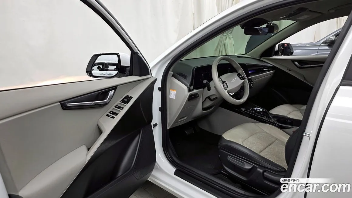 Kia Niro — фото 10