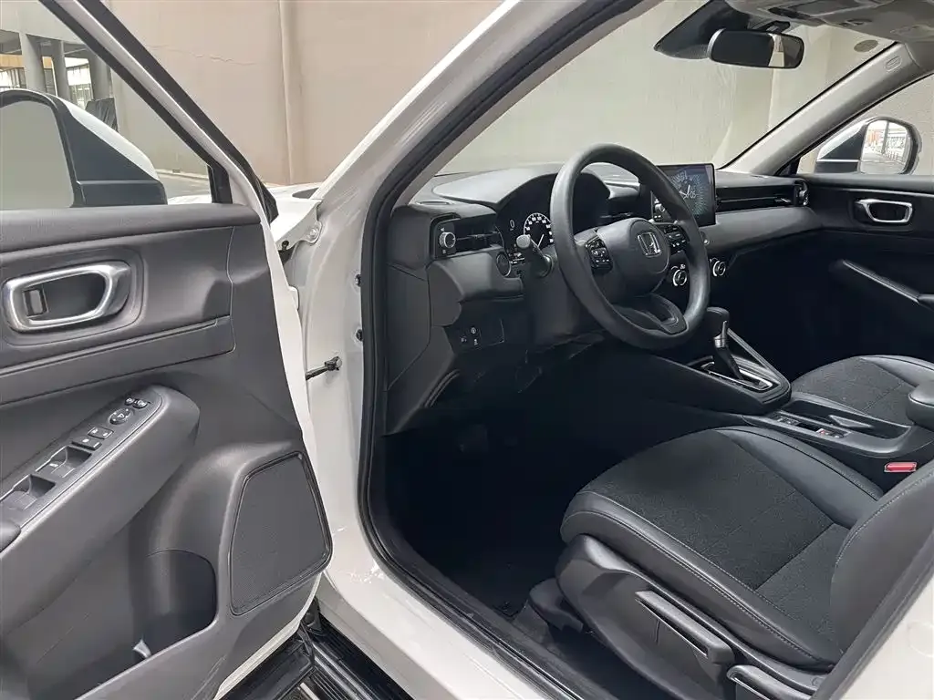 Honda Vezel 2023 из CN, фото 8