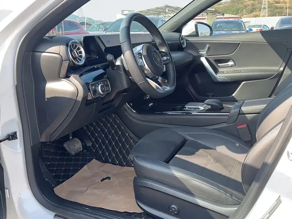 Mercedes-Benz A-Class 2021 из CN, фото 6