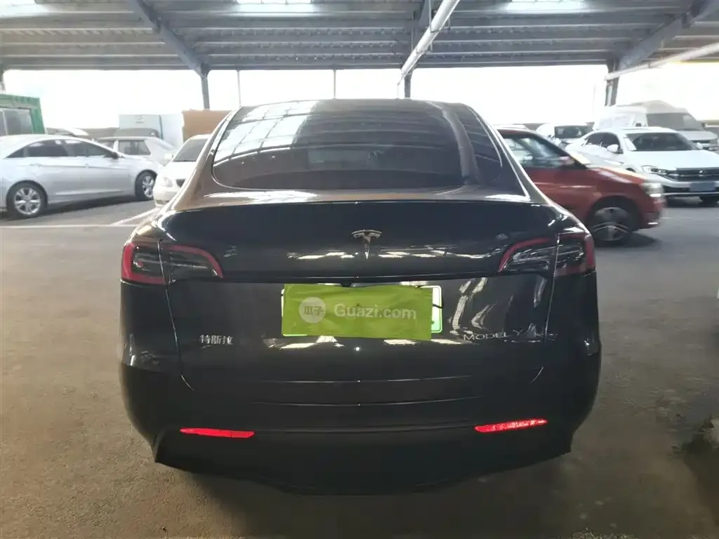 Tesla Model Y 2024 из CN, фото 3