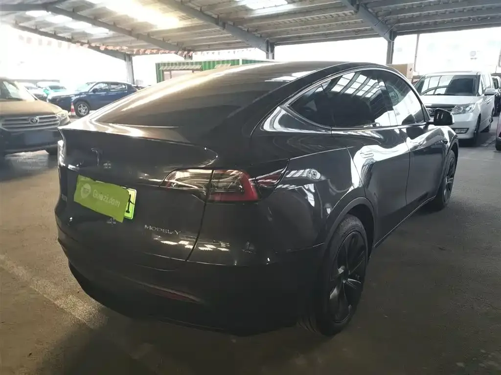 Tesla Model Y 2024 из CN, фото 8