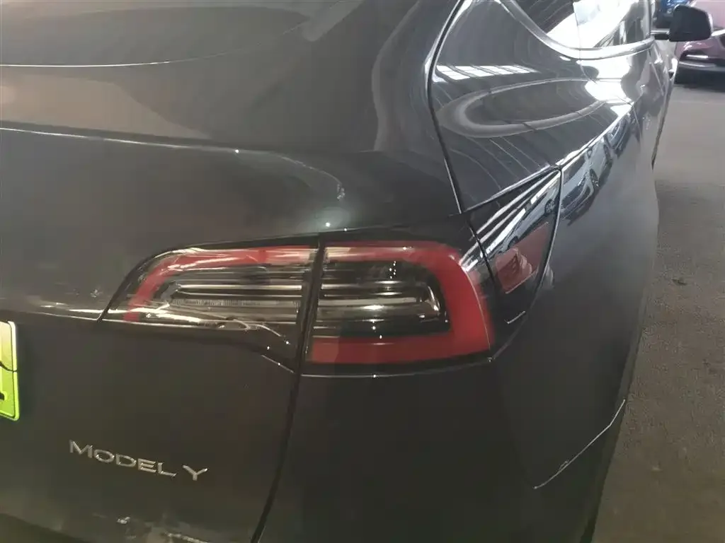 Tesla Model Y 2024 из CN, фото 6