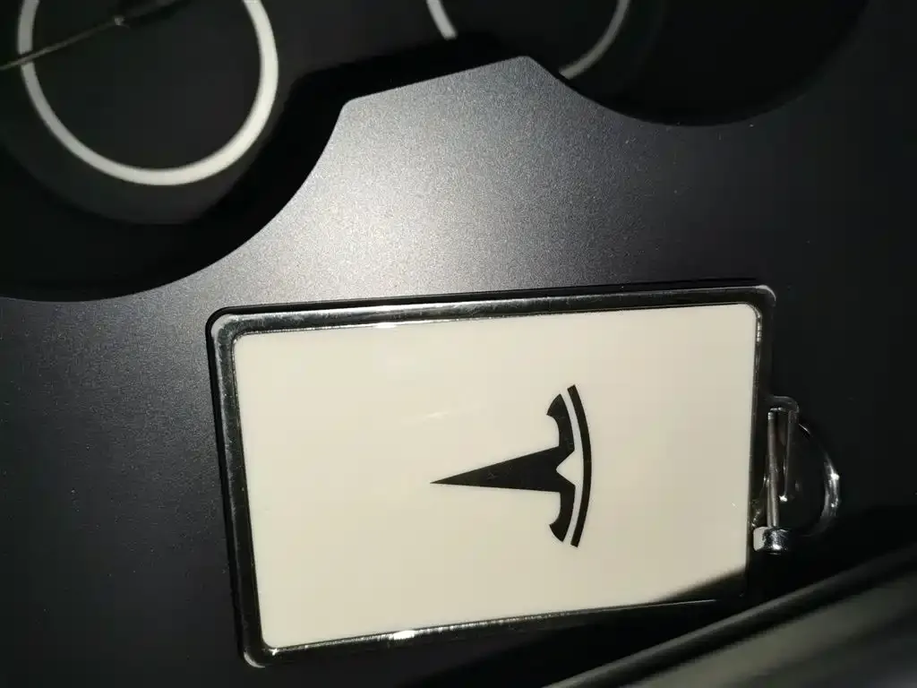 Tesla Model Y 2024 из CN, фото 2