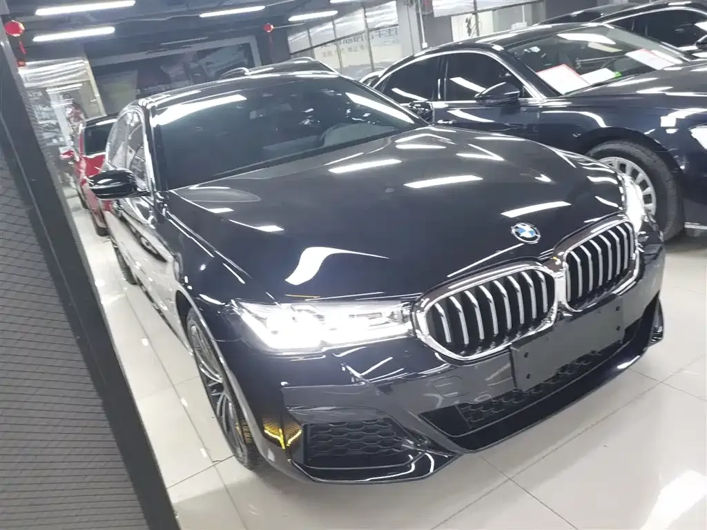 BMW 5 Series 2024 из CN, фото 2