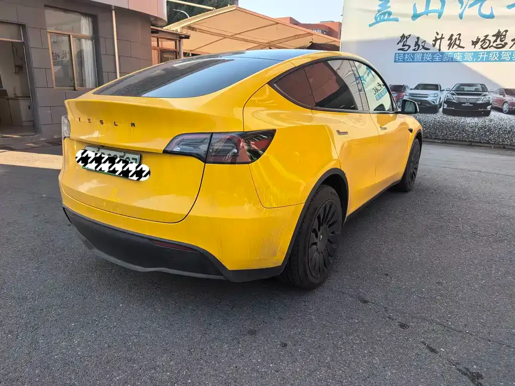 Tesla Model Y 2023 из CN, фото 10
