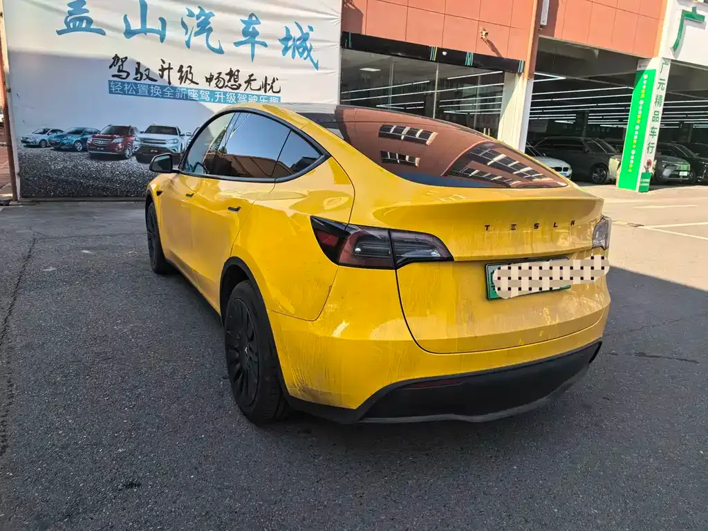 Tesla Model Y 2023 из CN, фото 8