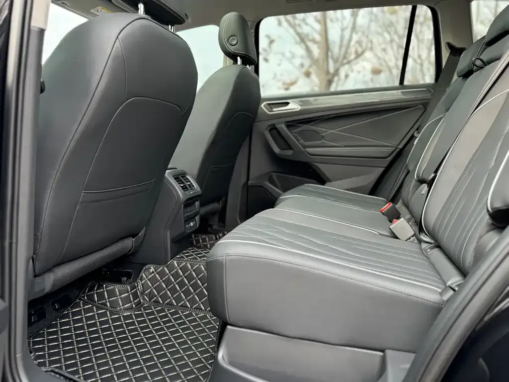 Volkswagen Tiguan L 2025 из CN, фото 8