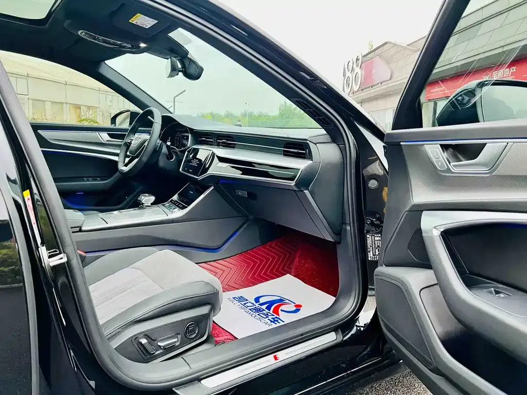 Audi A6L 2024 из CN, фото 5