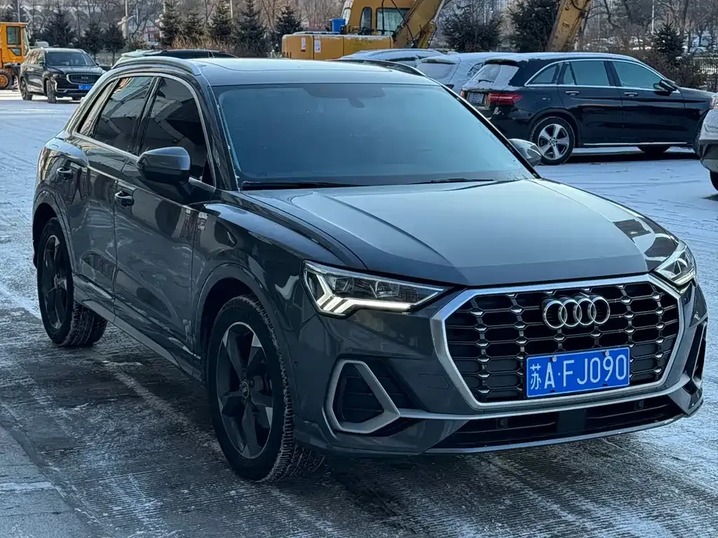 Audi Q3 — фото 7