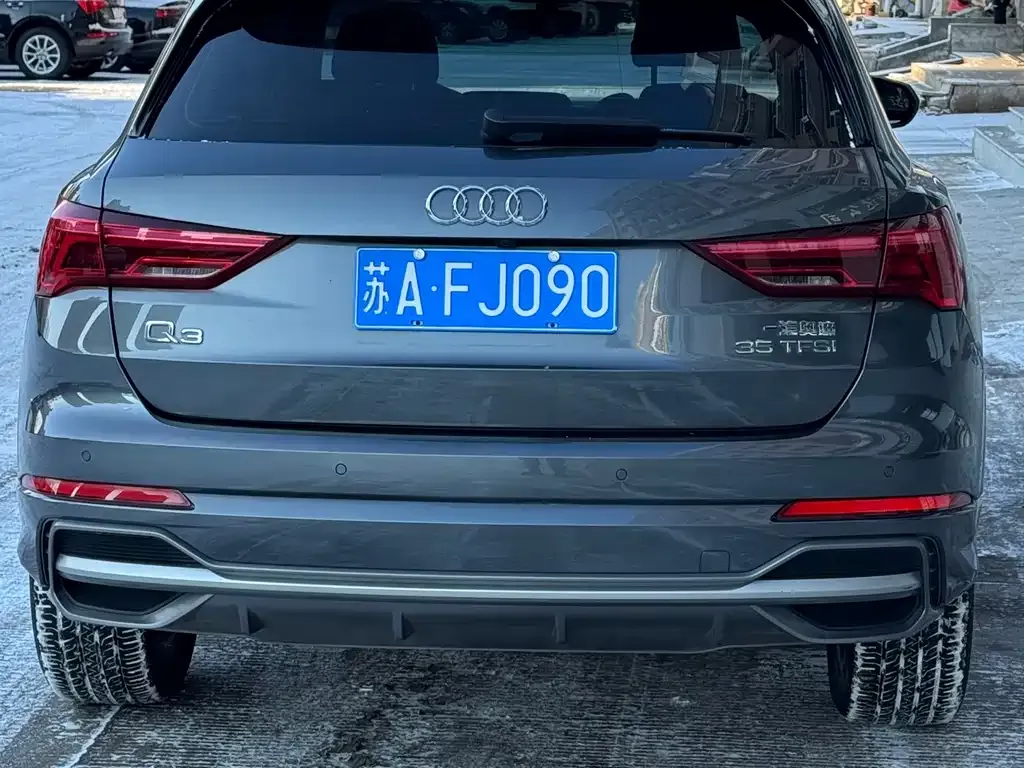 Audi Q3 — фото 6