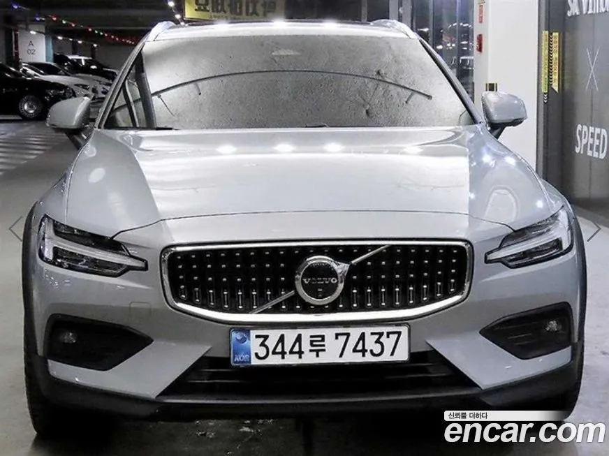Volvo V60 2025 из KR, фото 8