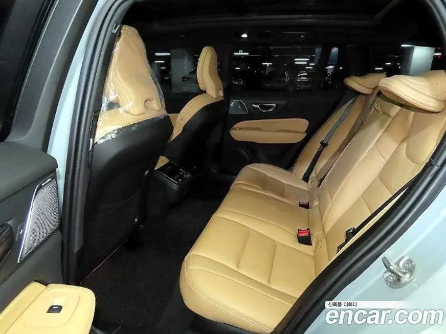 Volvo V60 2025 из KR, фото 3