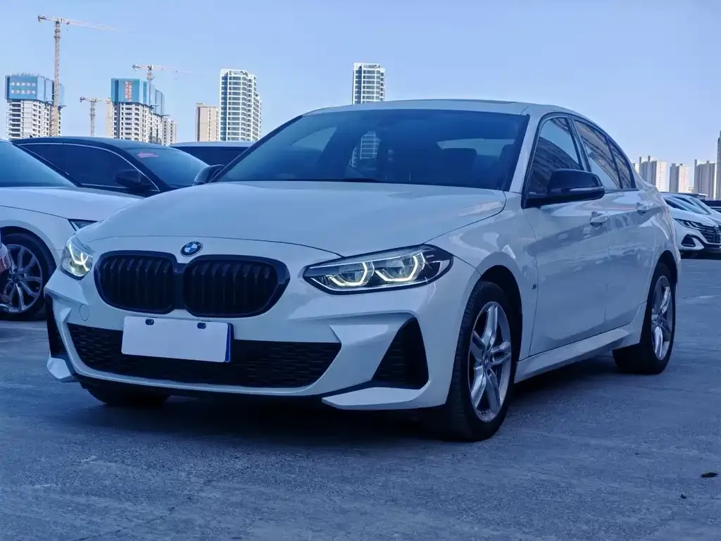 BMW 1 Series — фото 1