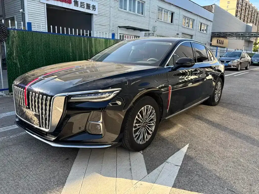 Hongqi H5 — фото 1