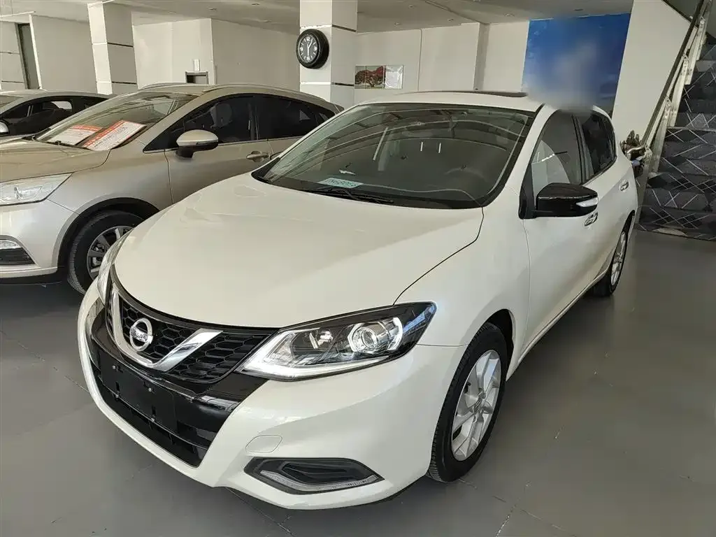 Nissan Tiida 2021 из CN, фото 1