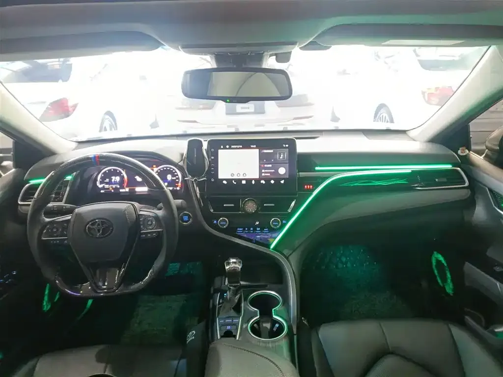 Toyota Camry 2023 из CN, фото 10