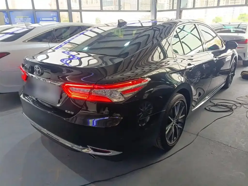 Toyota Camry 2023 из CN, фото 7