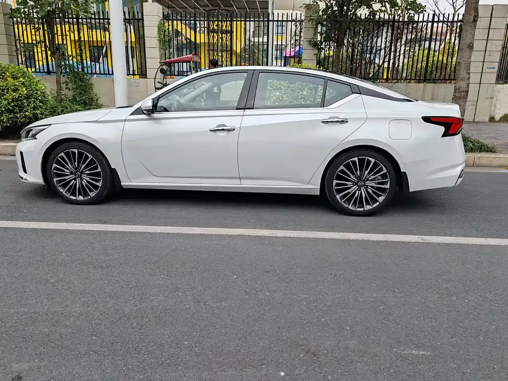 Nissan Teana 2022 из CN, фото 7