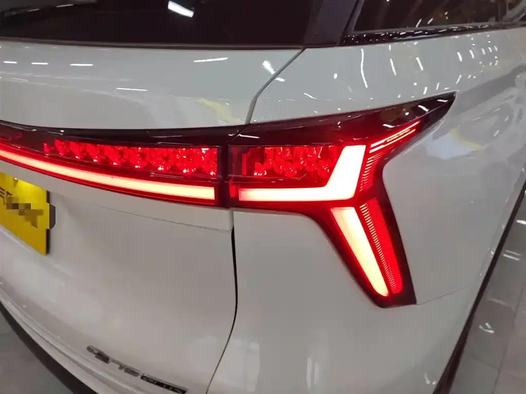 Changan CS75PLUS 2023 из CN, фото 2