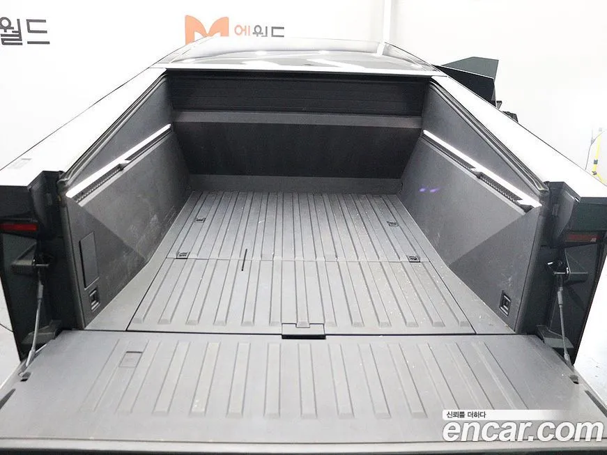 Tesla Cybertruck 2024 из KR, фото 5