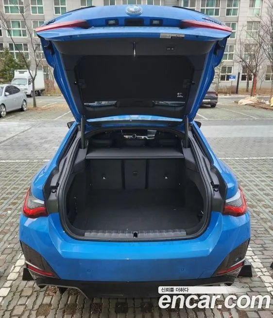 BMW i4 2024 из KR, фото 2