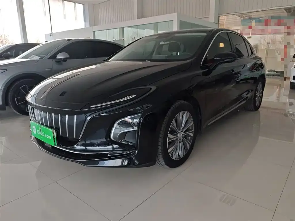 Hongqi E-QM5 2022 из CN, фото 1