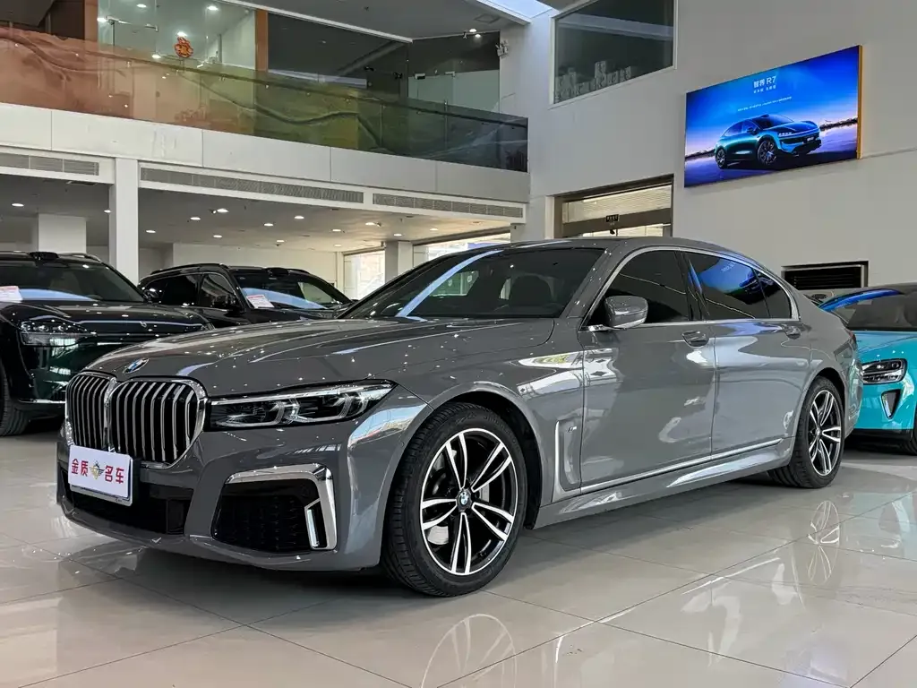 BMW 7 Series 2023 из CN, фото 1
