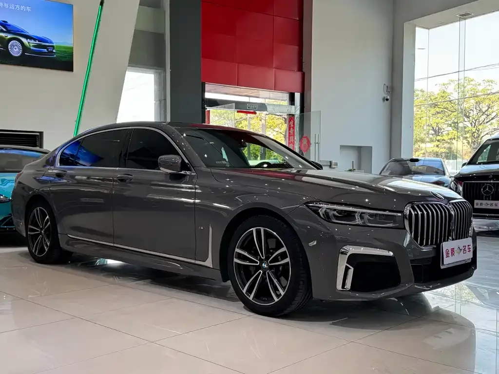 BMW 7 Series 2023 из CN, фото 8